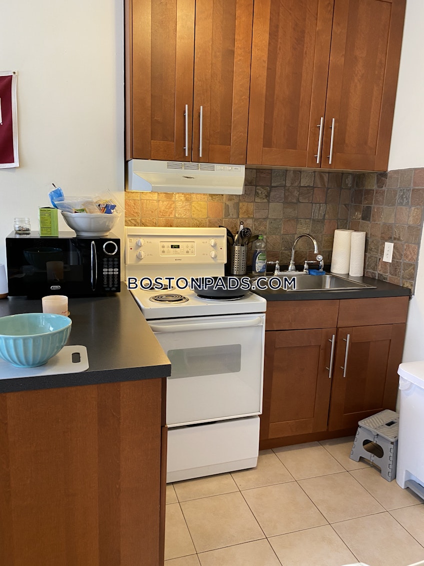 Boston - $2,750+ /month