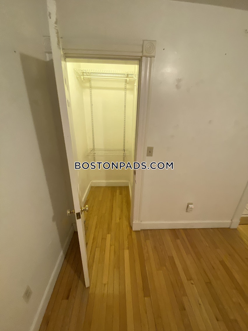 BOSTON - FENWAY/KENMORE - 1 Bed, 1 Bath - Image 7