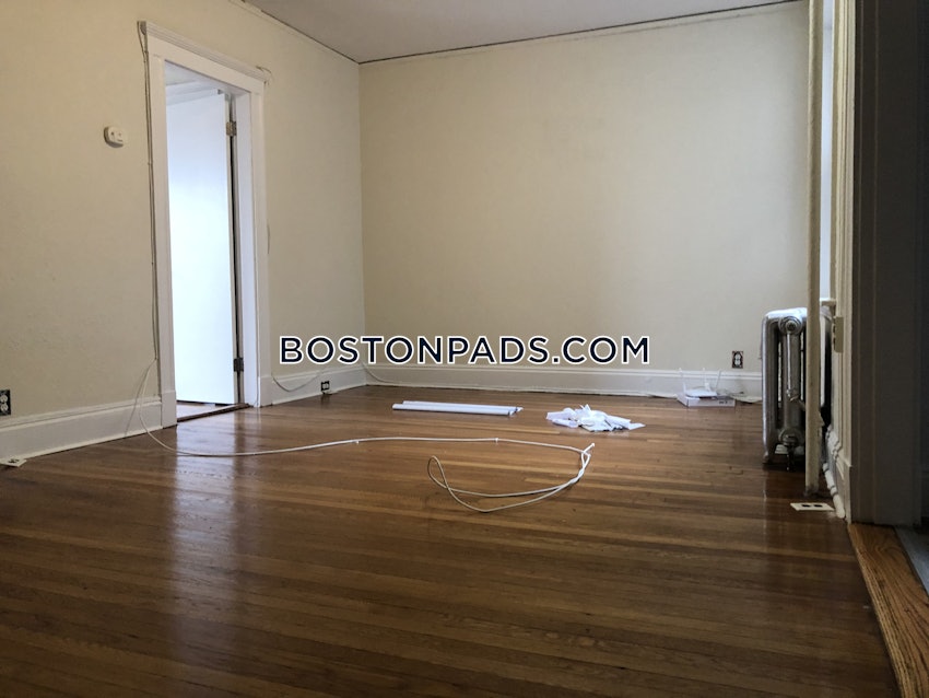 BOSTON - FENWAY/KENMORE - 1 Bed, 1 Bath - Image 8