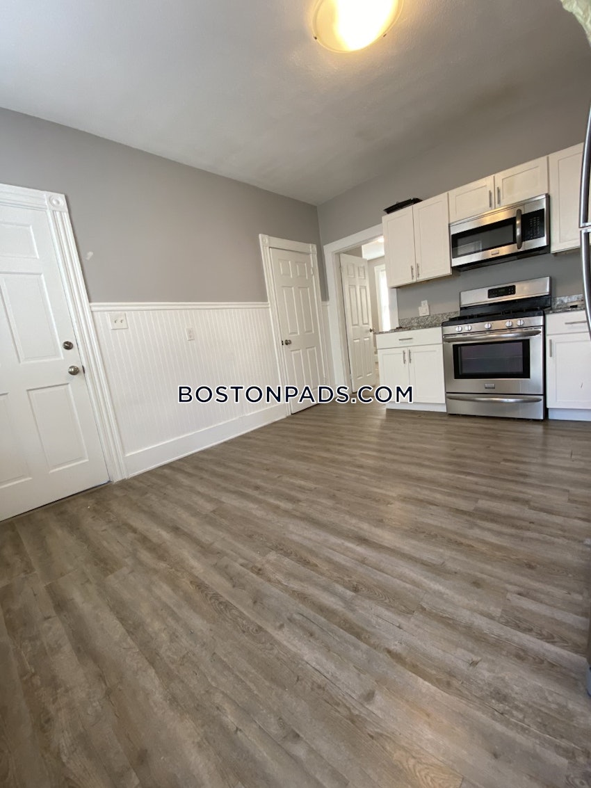 BOSTON - SOUTH BOSTON - ANDREW SQUARE - 4 Beds, 2 Baths - Image 12