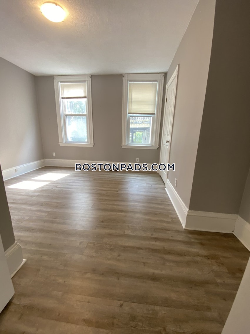 BOSTON - SOUTH BOSTON - ANDREW SQUARE - 4 Beds, 2 Baths - Image 22