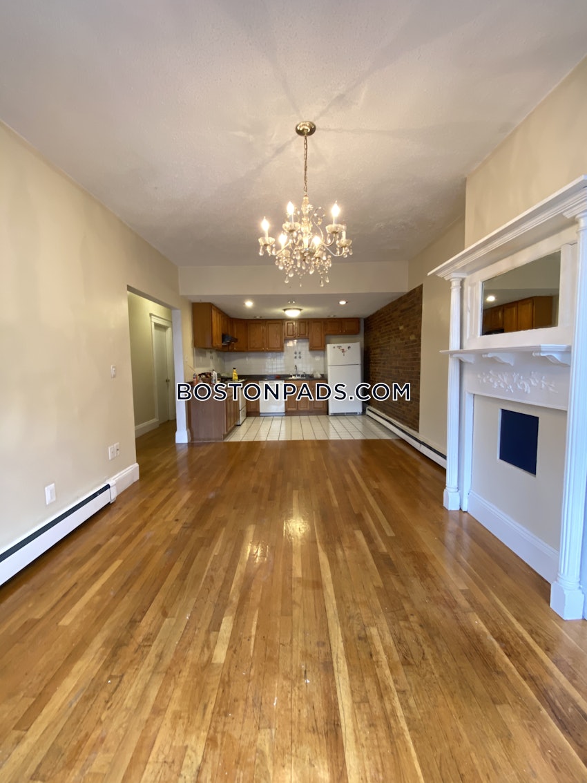 BOSTON - MISSION HILL - 3 Beds, 1 Bath - Image 27