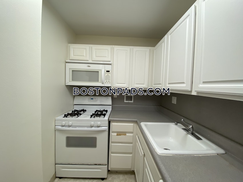 BROOKLINE- BOSTON UNIVERSITY - 2 Beds, 1.5 Baths - Image 9