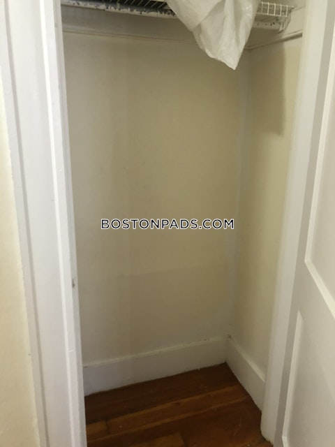 Barrows St. Boston photo 2