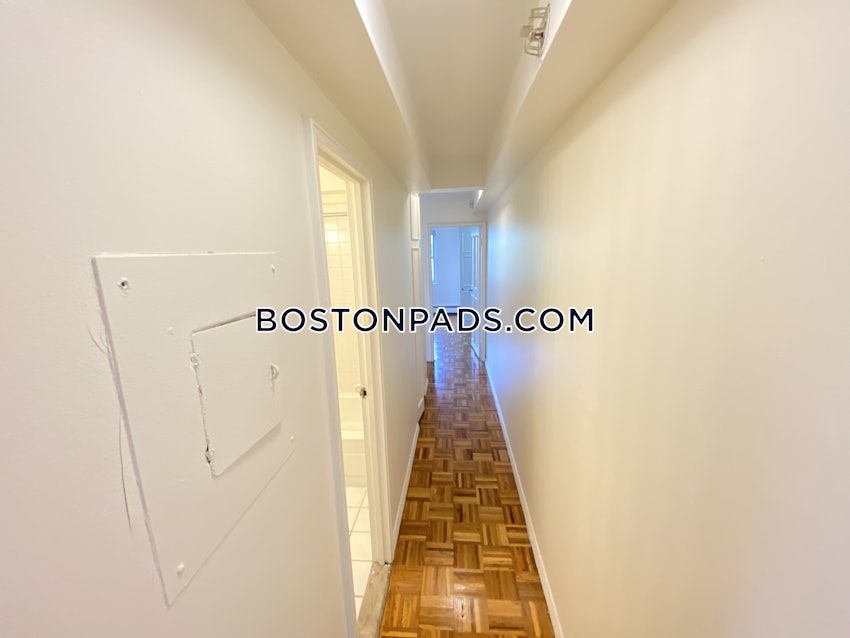 BROOKLINE- BOSTON UNIVERSITY - 3 Beds, 1.5 Baths - Image 4