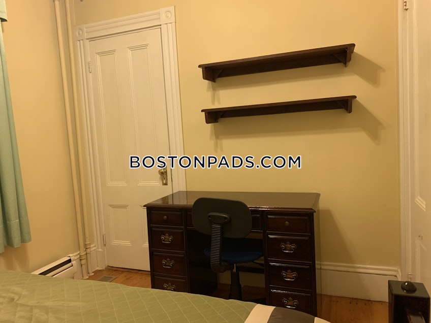 Boston - $7,400+ /month