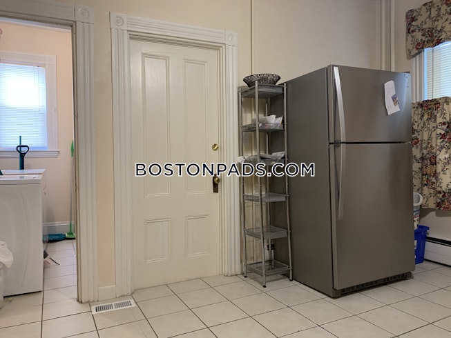 Boston - $7,400+ /mo