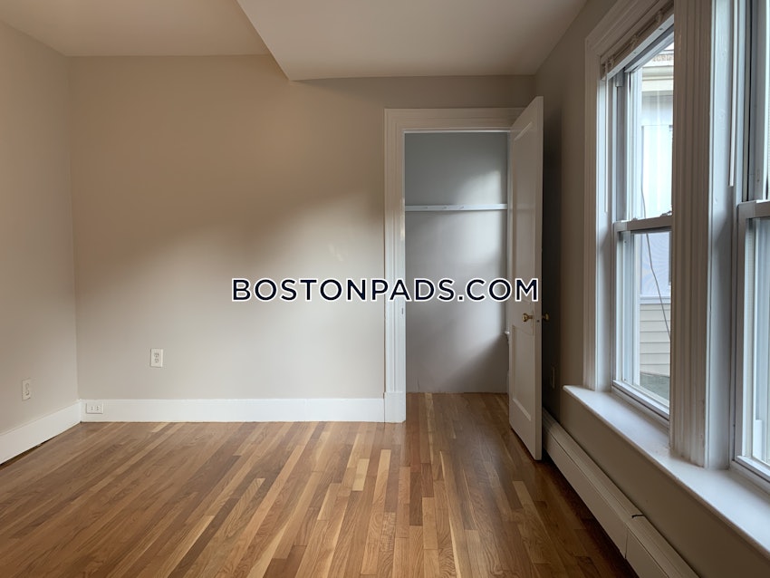 BOSTON - BRIGHTON - OAK SQUARE - 4 Beds, 2 Baths - Image 26