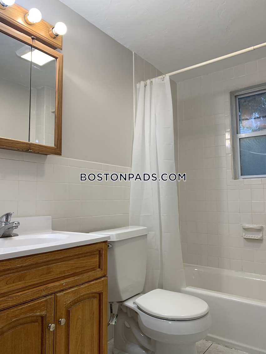 BOSTON - BRIGHTON - OAK SQUARE - 4 Beds, 2 Baths - Image 25