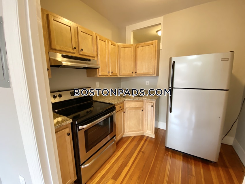 BROOKLINE- COOLIDGE CORNER - Studio , 1 Bath - Image 12