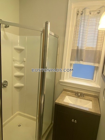 Boston - 4 Beds, 2 Baths