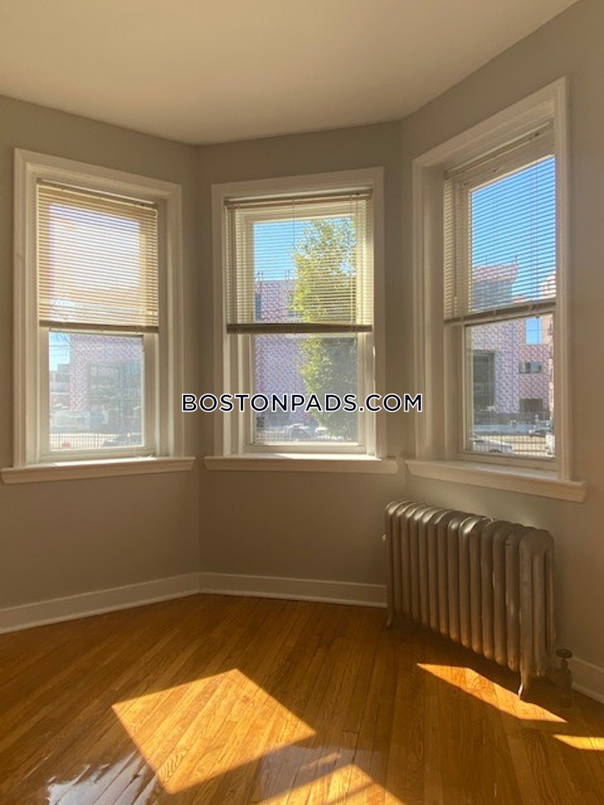 BOSTON - ALLSTON - 4 Beds, 2 Baths - Image 29