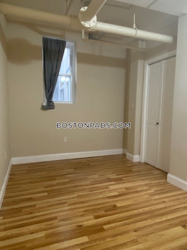 Boston - 4 Beds, 2 Baths