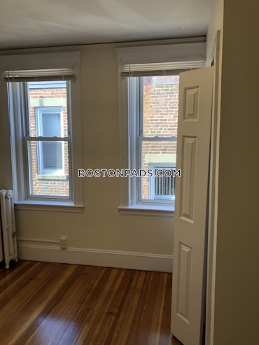 Boston - 3 Beds, 1 Baths