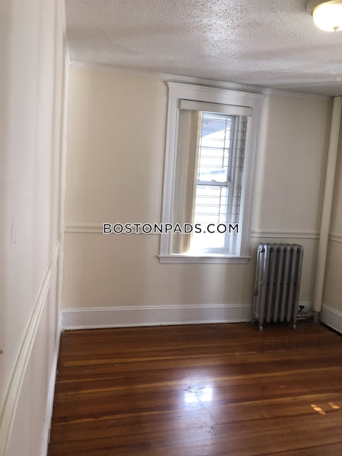 Barrows St. Boston photo 22