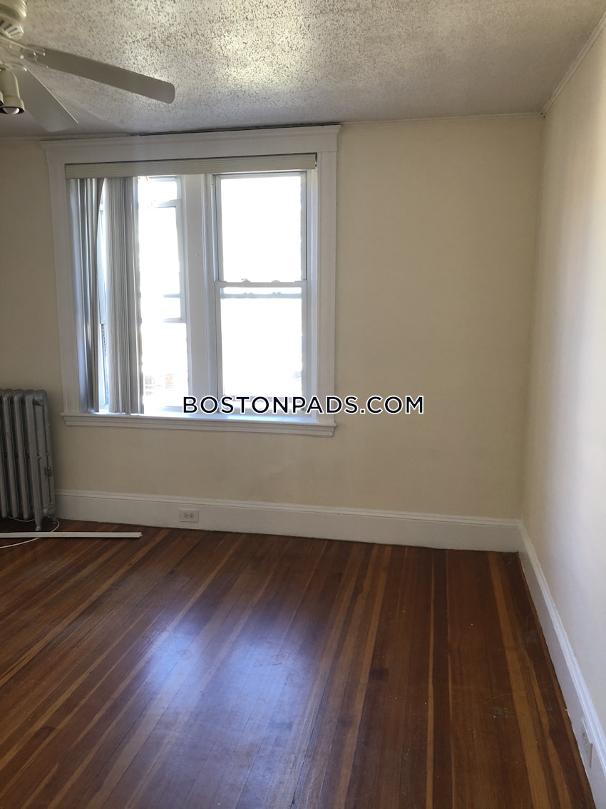 BOSTON - ALLSTON/BRIGHTON BORDER - 3 Beds, 1 Bath - Image 8