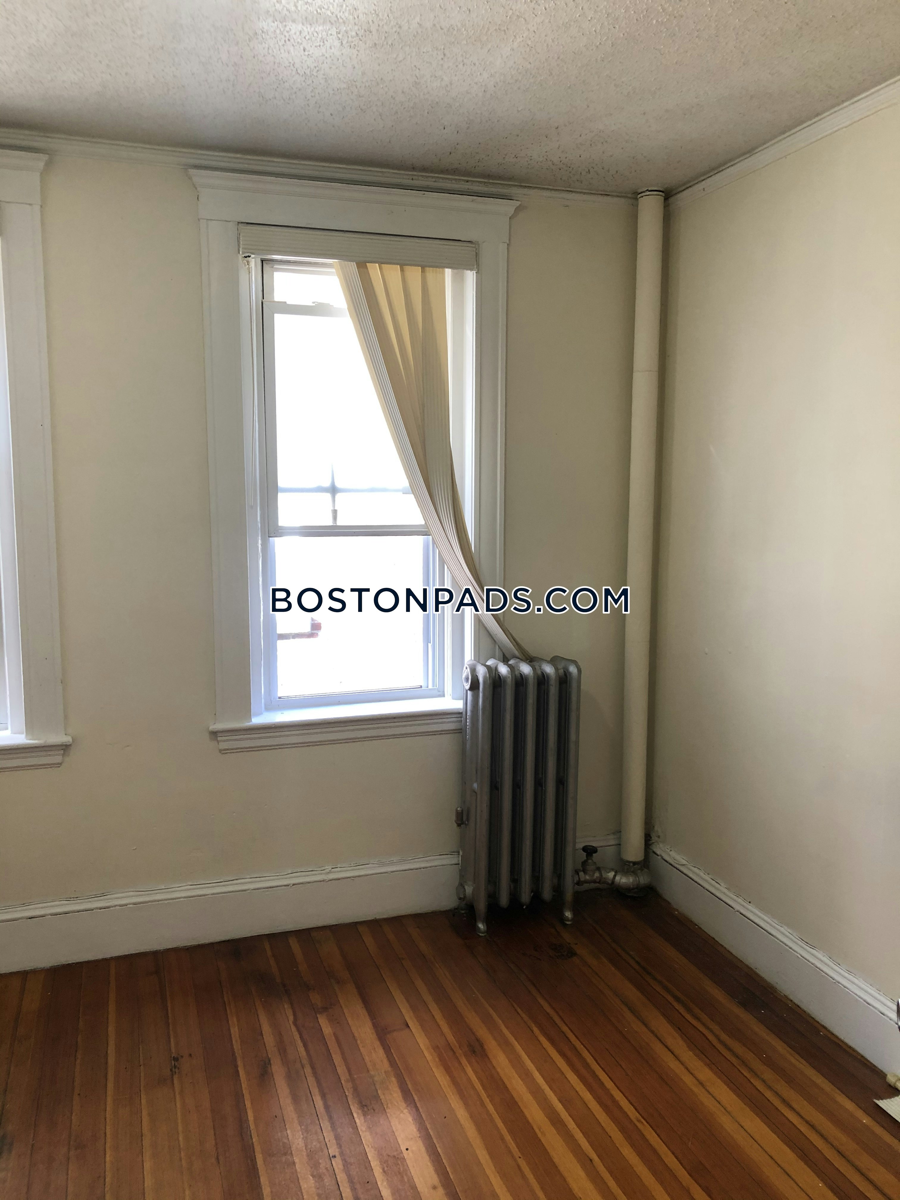 Boston - 3 Beds, 1 Baths
