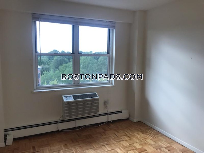 BROOKLINE- BOSTON UNIVERSITY - 2 Beds, 1.5 Baths - Image 9