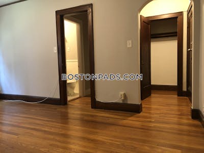 Somerville Studio 1 Bath  Tufts - $2,400