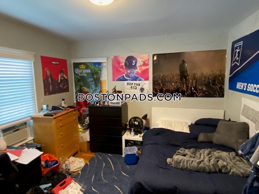 SOMERVILLE - TUFTS - 4 Beds, 1 Bath - Image 22