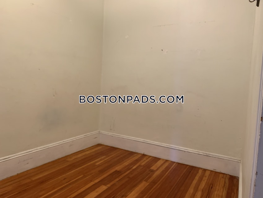 BOSTON - BRIGHTON - CLEVELAND CIRCLE - 5 Beds, 1 Bath - Image 74