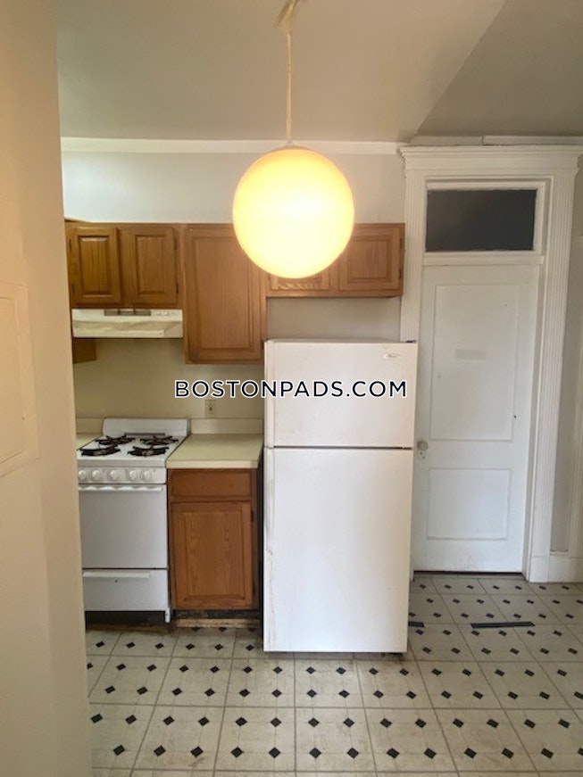 Boston - $4,200+ /mo