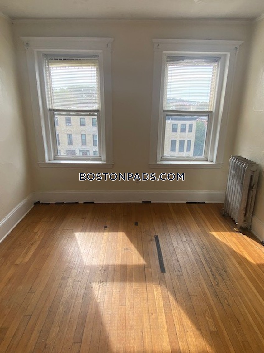 Boston - $4,200+ /month
