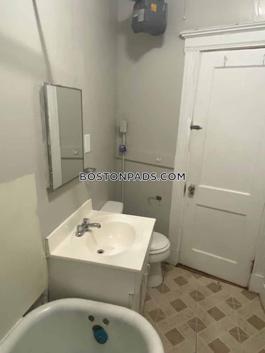 BOSTON - FENWAY/KENMORE - 2 Beds, 1 Bath - Image 5