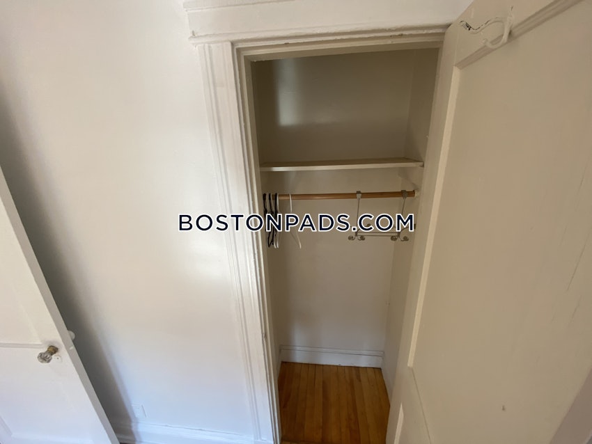 BOSTON - BRIGHTON - CLEVELAND CIRCLE - 1 Bed, 1 Bath - Image 17