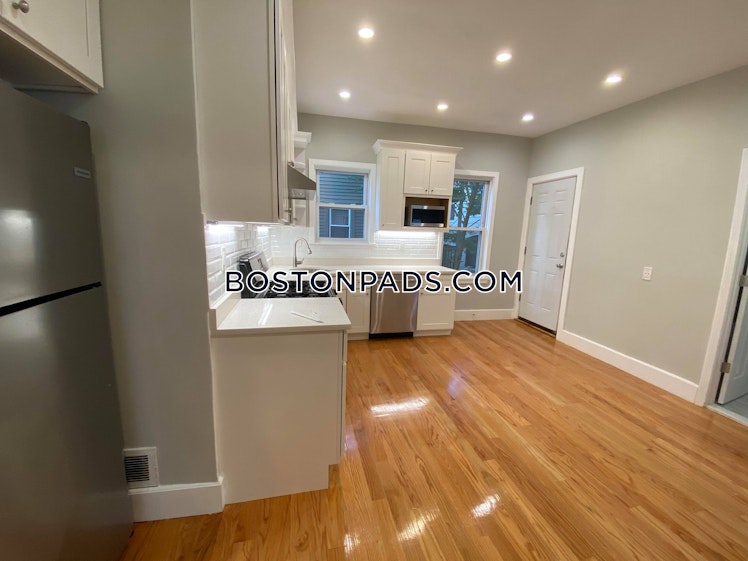 Hyde Park Ave., Boston