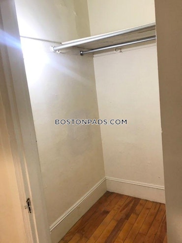 Boston - 4 Beds, 2 Baths