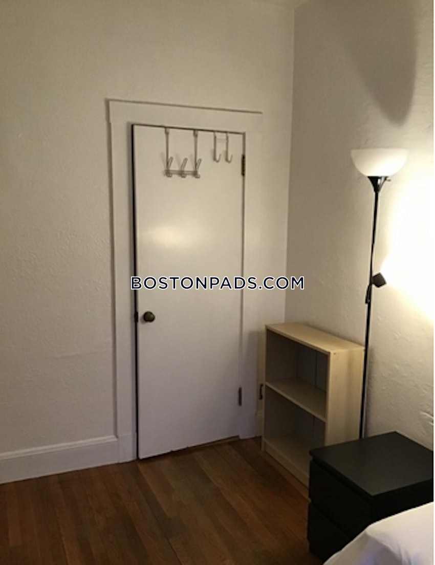 BROOKLINE- BOSTON UNIVERSITY - 2 Beds, 1 Bath - Image 8