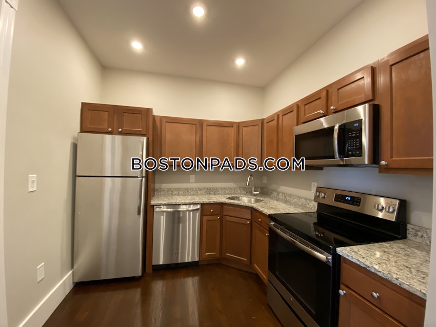 BOSTON - FENWAY/KENMORE - 1 Bed, 1 Bath - Image 18