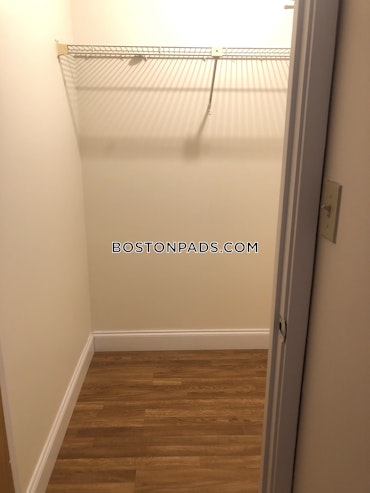 Boston - 2 Beds, 2 Baths