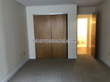 Boston - 2 Beds, 2 Baths