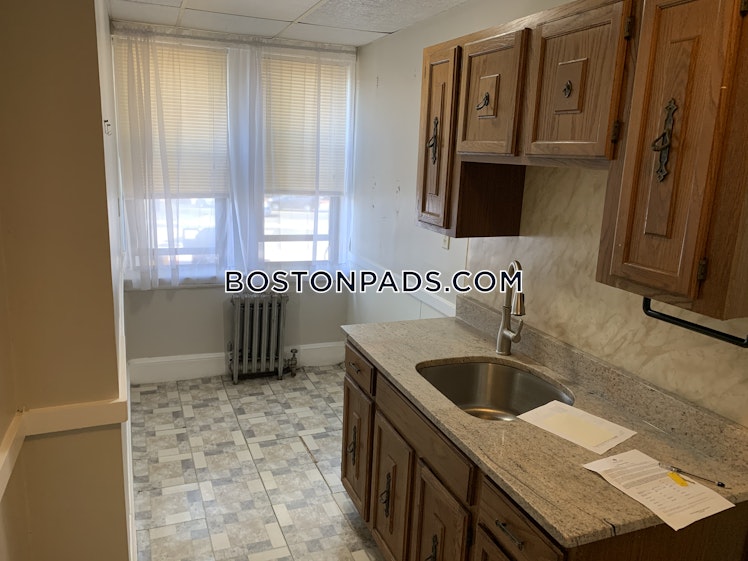 Fellsway West, Medford