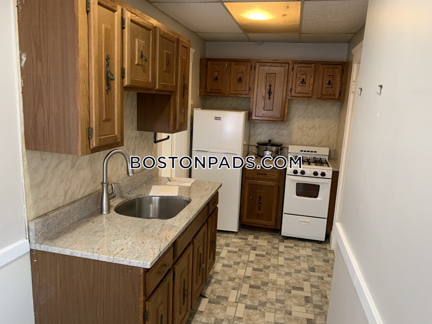 MEDFORD - WELLINGTON - 1 Bed, 1 Bath - Image 11