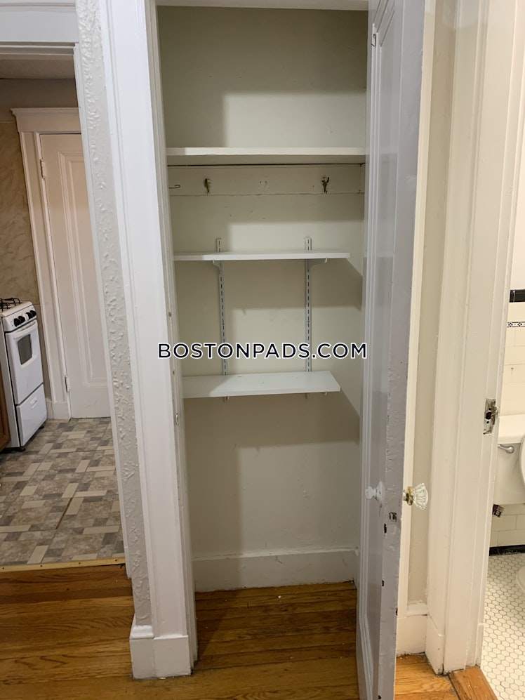 Fellsway West, Medford