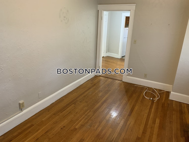 Fellsway West, Medford