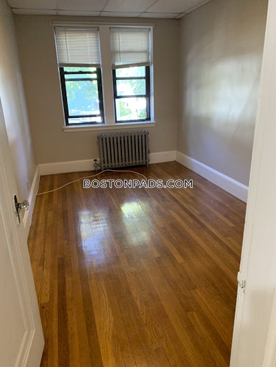 Medford Apartment for rent 1 Bedroom 1 Bath  Medford Square - $1,900 No Fee
