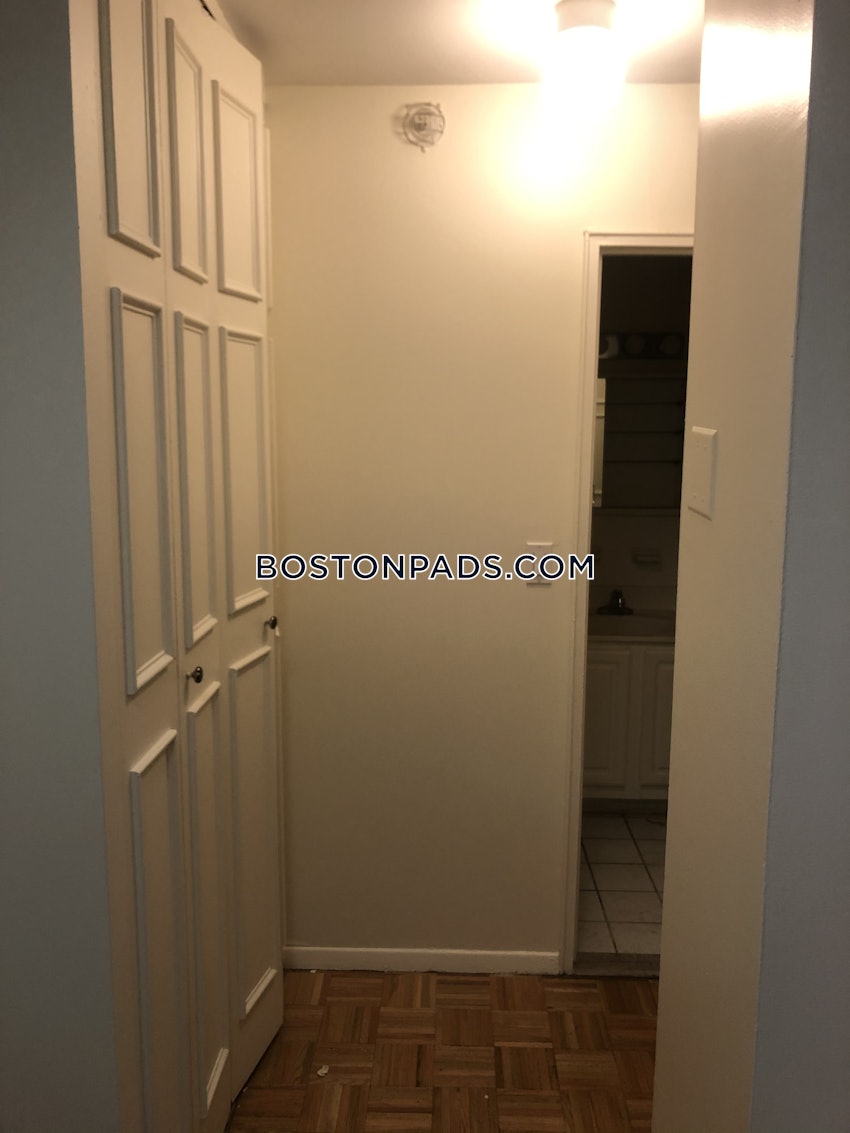 BROOKLINE- BOSTON UNIVERSITY - 2 Beds, 1.5 Baths - Image 3