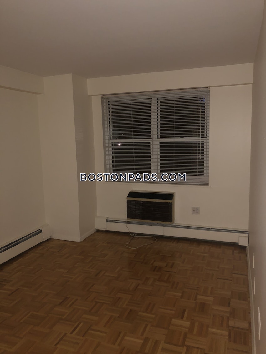 BROOKLINE- BOSTON UNIVERSITY - 3 Beds, 1.5 Baths - Image 20