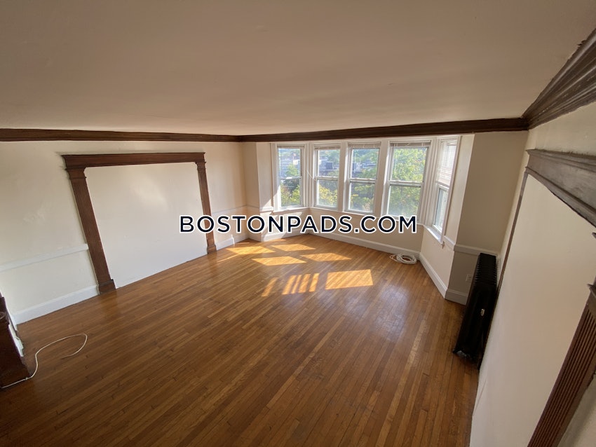 BOSTON - BRIGHTON- WASHINGTON ST./ ALLSTON ST. - 4 Beds, 1.5 Baths - Image 13