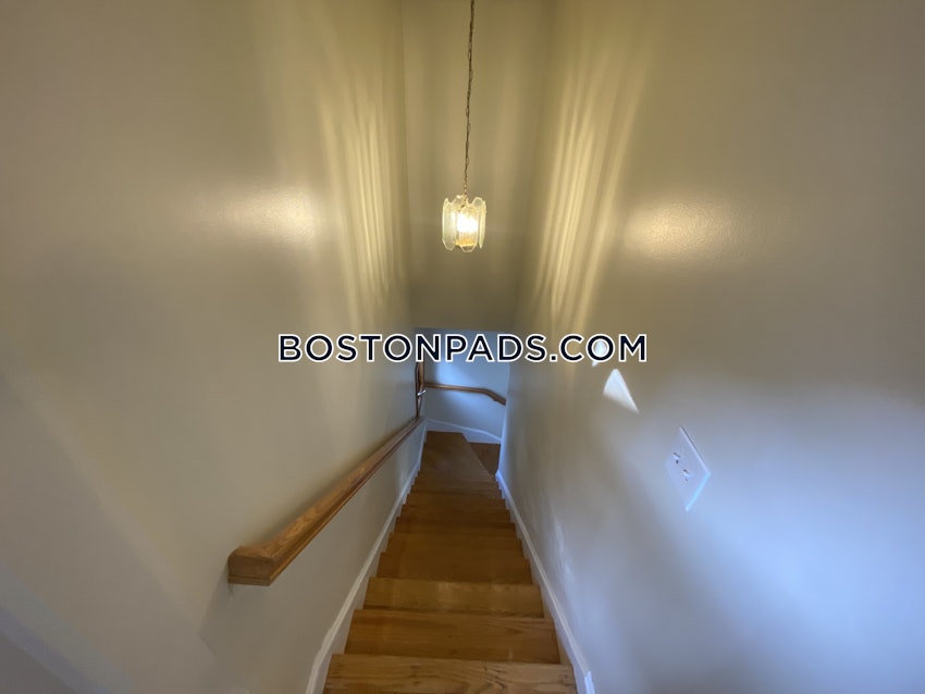BOSTON - BRIGHTON - OAK SQUARE - 5 Beds, 1.5 Baths - Image 6