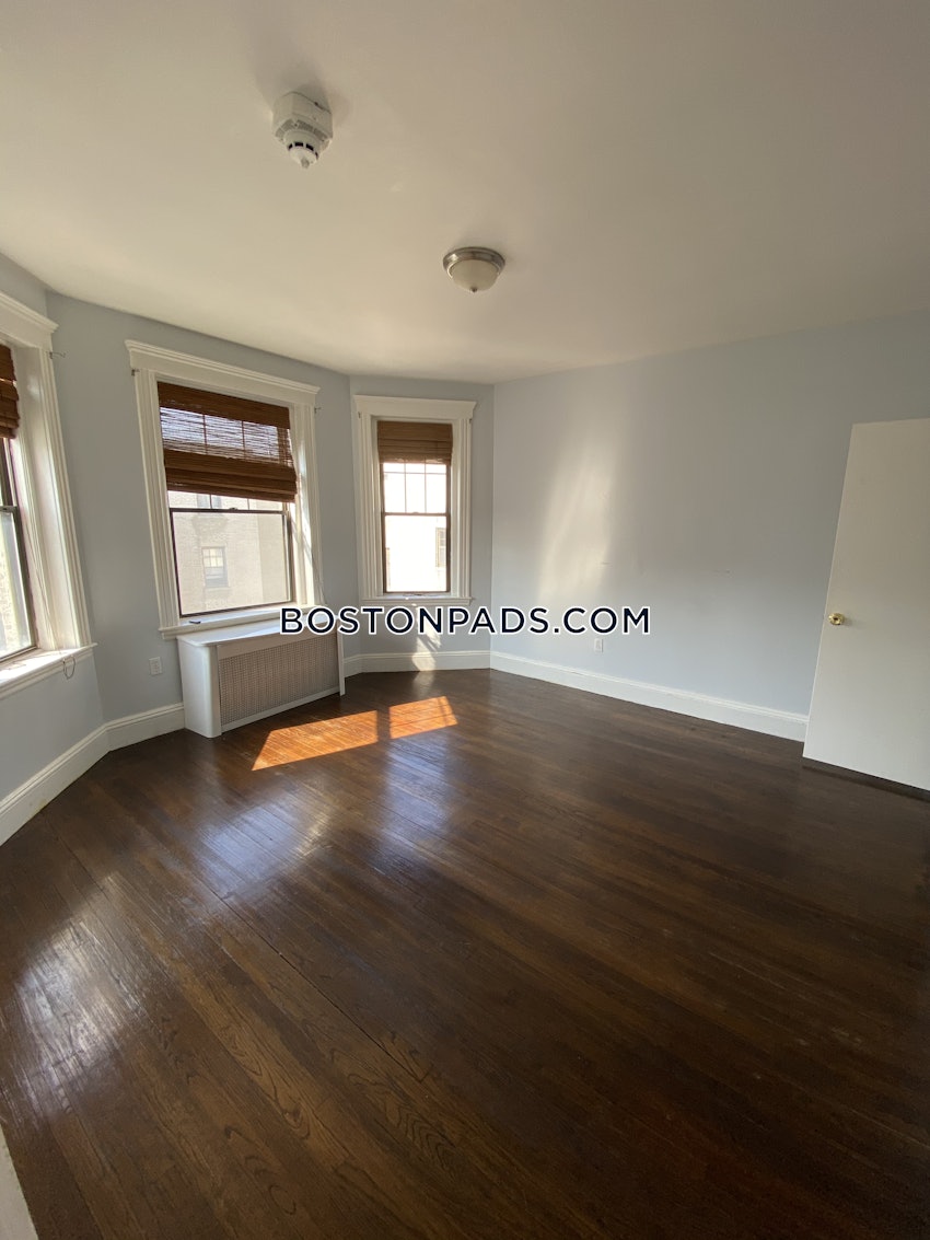 BOSTON - BRIGHTON - BOSTON COLLEGE - 2 Beds, 1 Bath - Image 2