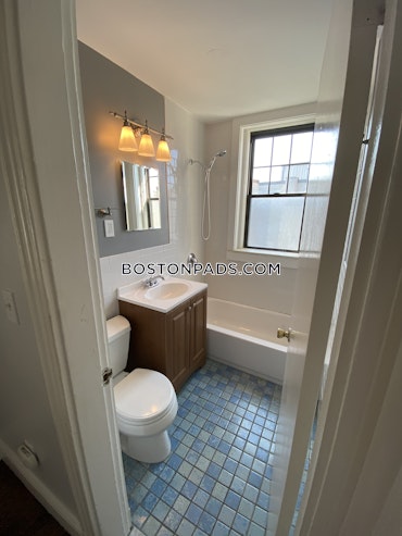 Boston - 2 Beds, 1 Baths