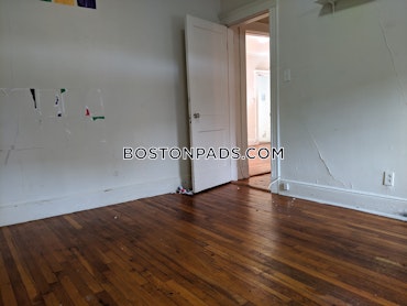 Boston - 2 Beds, 1 Baths