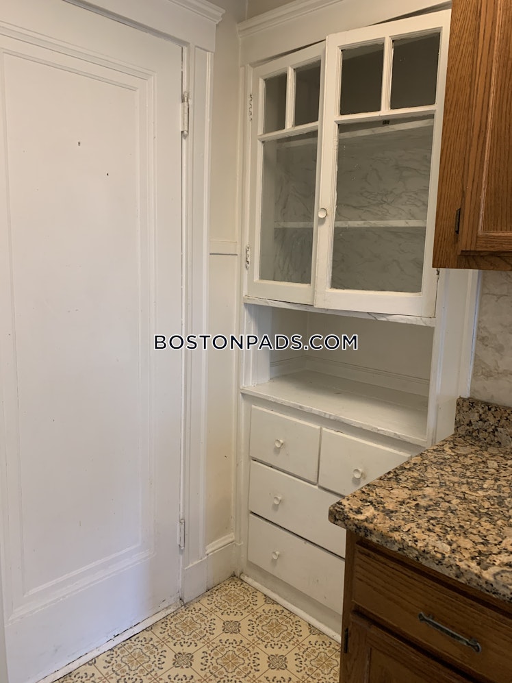 Fellsway West, Medford