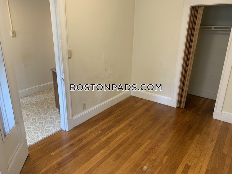 Fellsway West, Medford