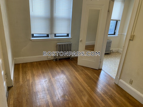 Fellsway West Medford photo 14